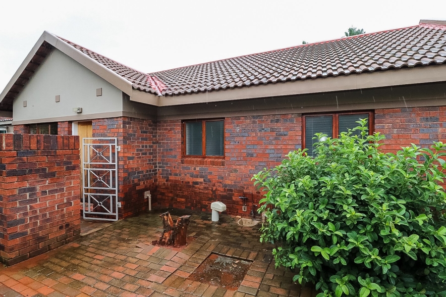 2 Bedroom Property for Sale in Flamwood North West